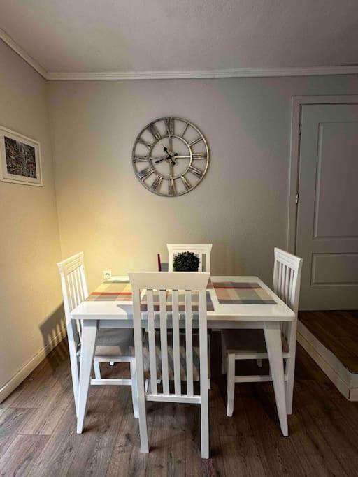 Villaer Location 3-floor With 6 Bedrooms *